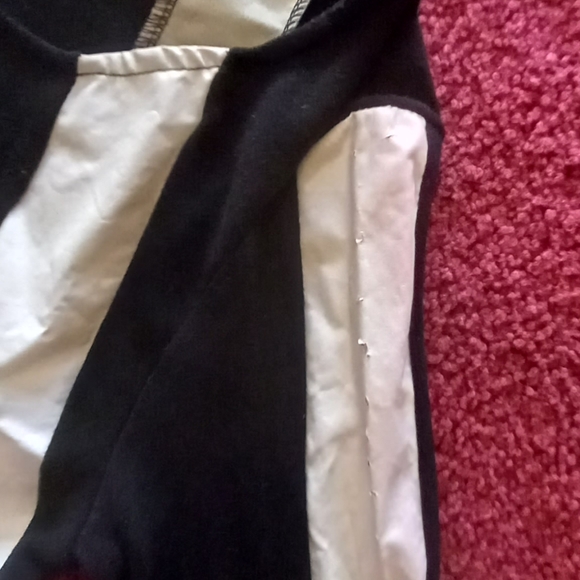 Black and white designer Top - Picture 3 of 5